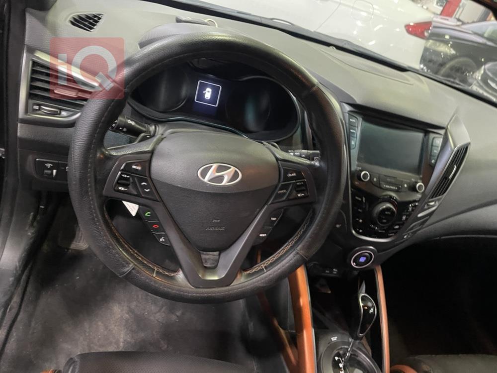 Hyundai Veloster